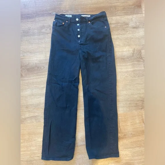 Levi’s Ribcage Straight Jean - Picture 3 of 3